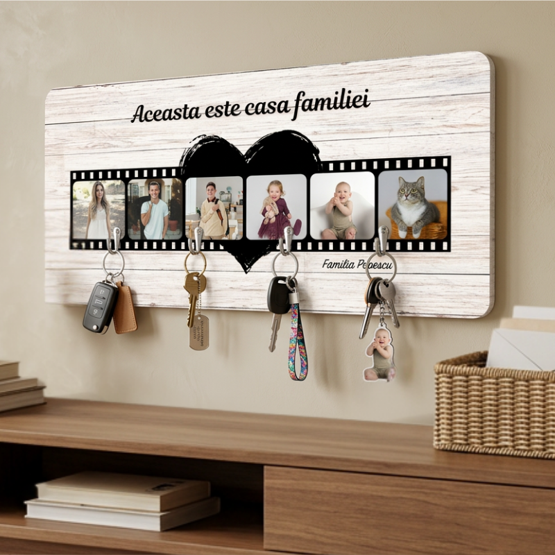 Bandă de film cu fotografii - cuier cu texte diferite
